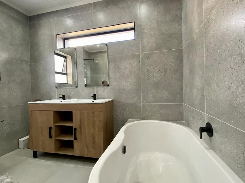 3 Bedroom Property for Sale in Groot Brakrivier Central Western Cape